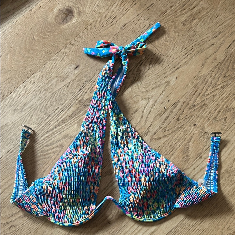 SHEIN Multicolor Bikini Top